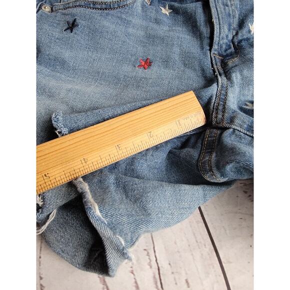 Gap Women's 5 " Embroidered Star Print Denim Shorts Medium Indigo 27 - Picture 5 of 9